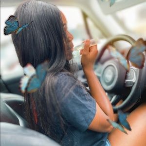 Meet your Posher, Akina